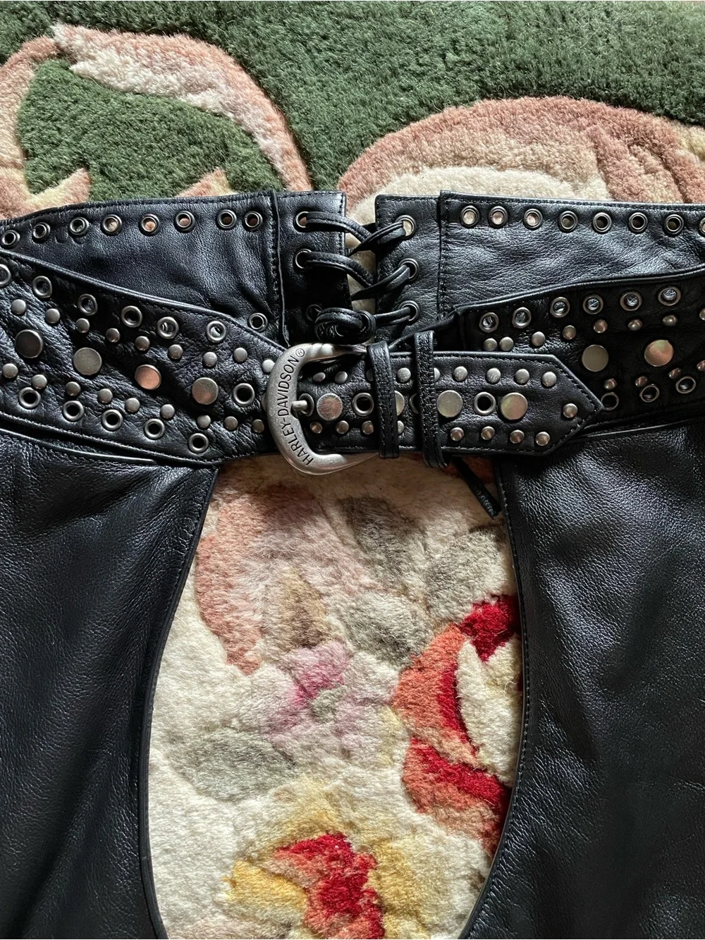 Harley-Davidson WOMEN’S Large Black Leather CHAPS w/ Studded Waistband